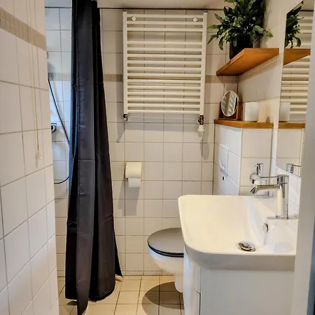 Rekerlanden 6 *