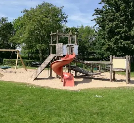 Rekerlanden 6 *